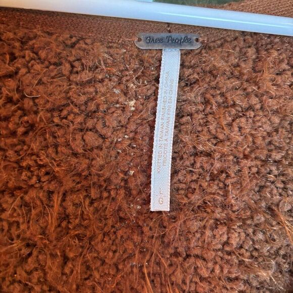 Free People Oversized Brown Icing Soft Fuzzy V-Neck - Picture 4 of 8